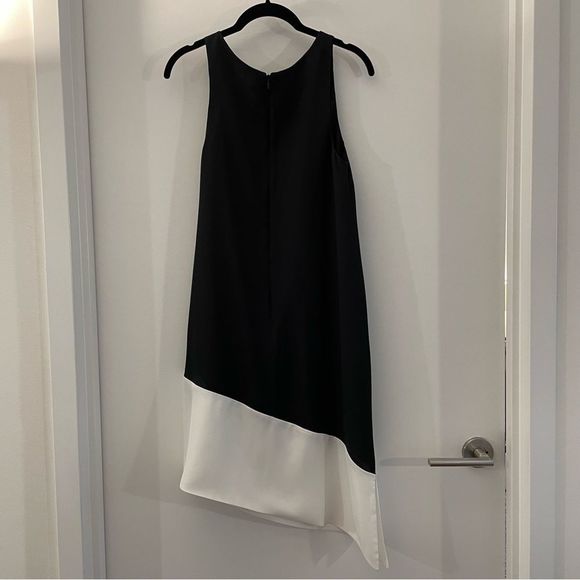 Club Monaco Quynh Asymmetrical Midi Dress | Black | Size: 00 - Picture 3 of 9